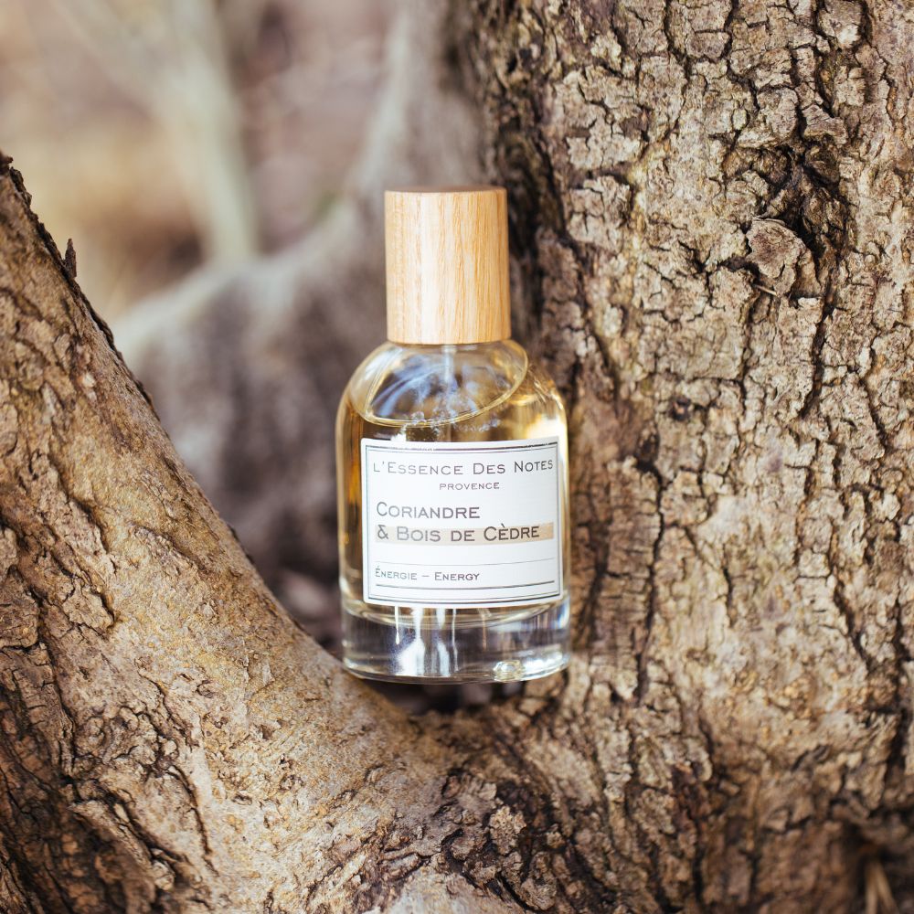 Coriandre et bois de cèdre – Le parfum énergisant de L'Essence des Notes (30 ml)